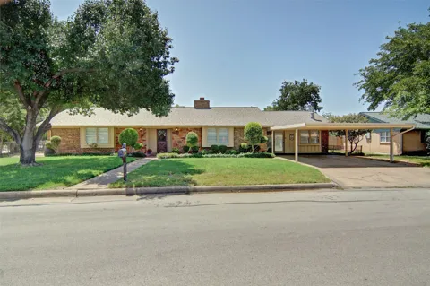 1706 Goodwin Drive