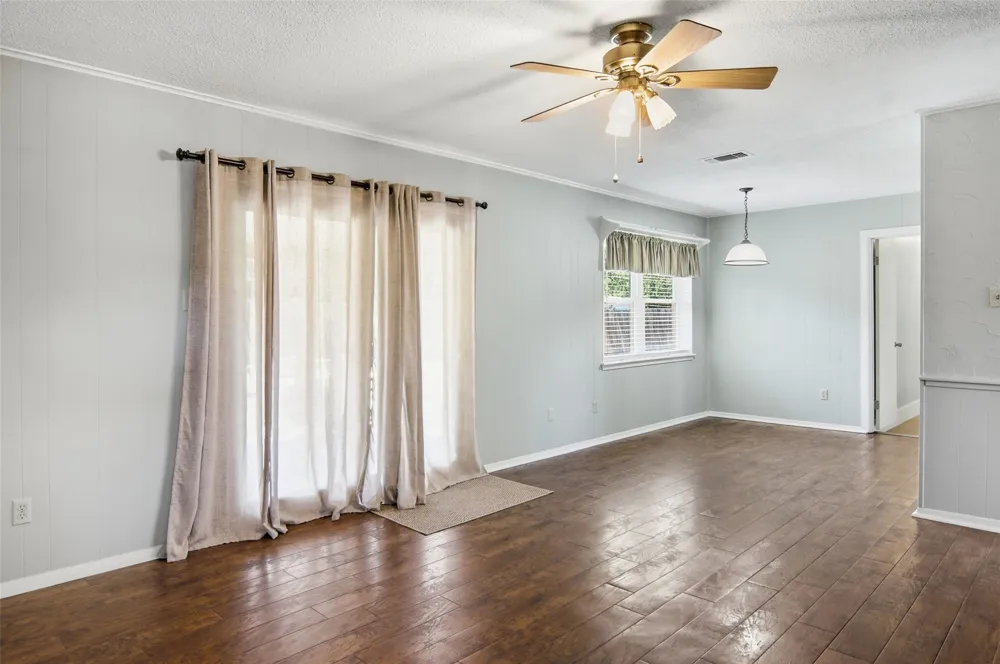 1706 Goodwin Drive Mineral Wells, TX 76067
