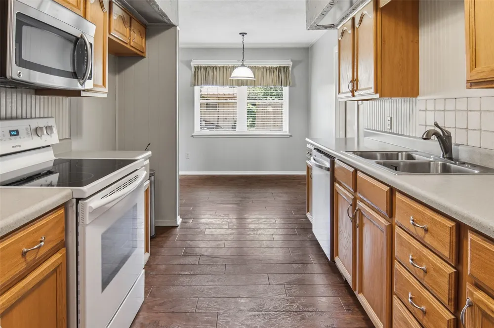 1706 Goodwin Drive Mineral Wells, TX 76067