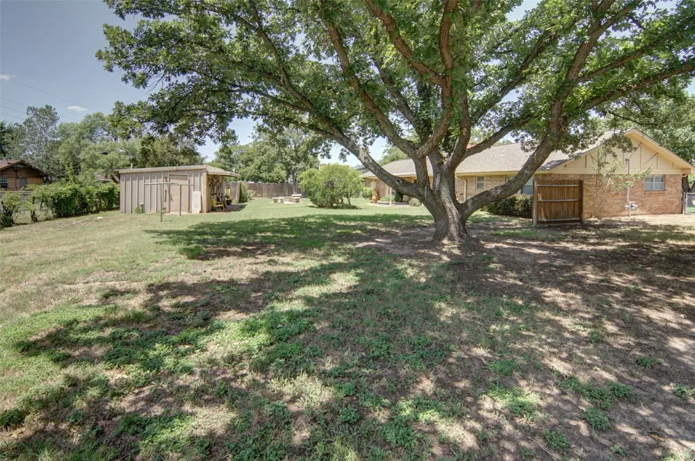 1706 Goodwin Drive Mineral Wells, TX 76067