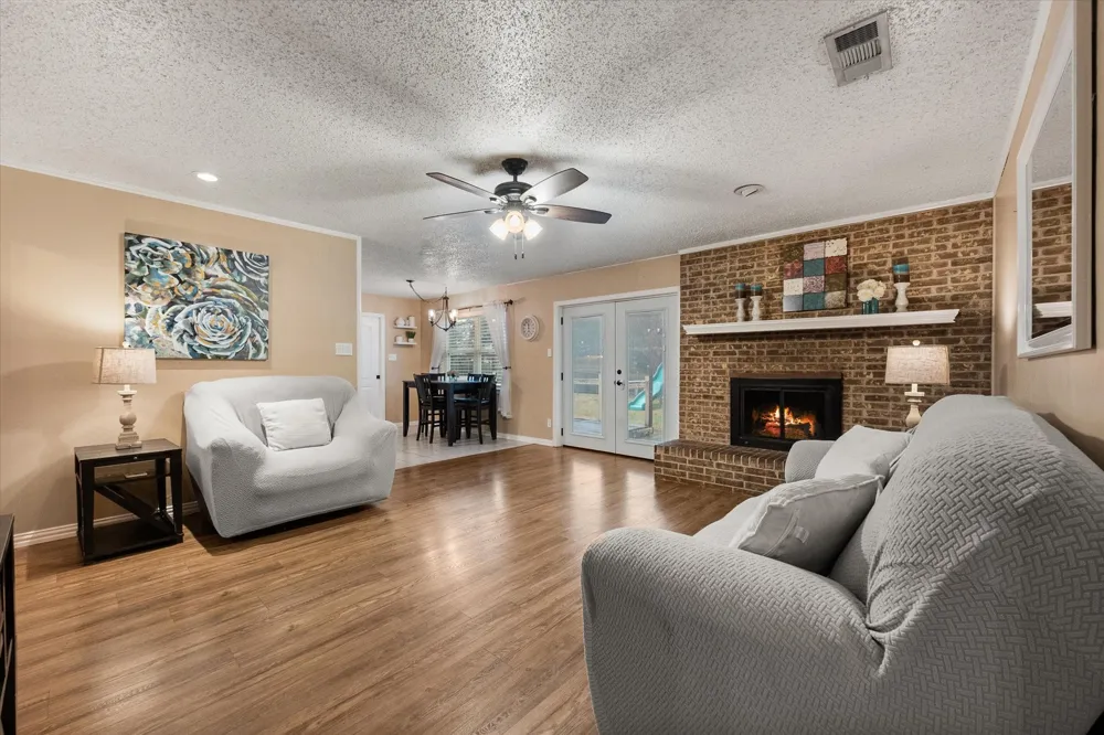 806 Ridgeway Road Joshua, TX 76058