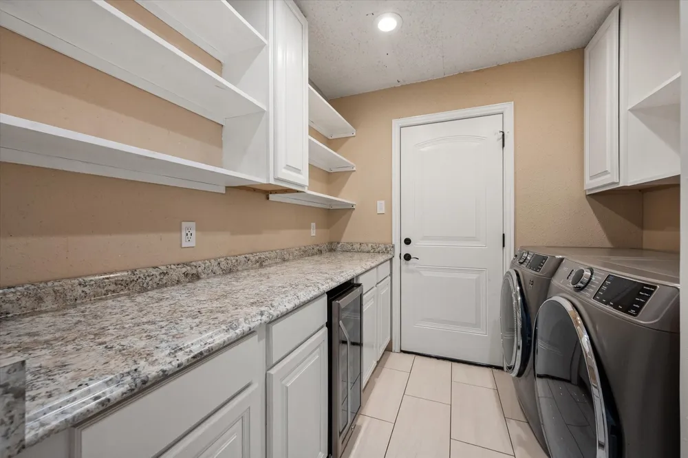 806 Ridgeway Road Joshua, TX 76058