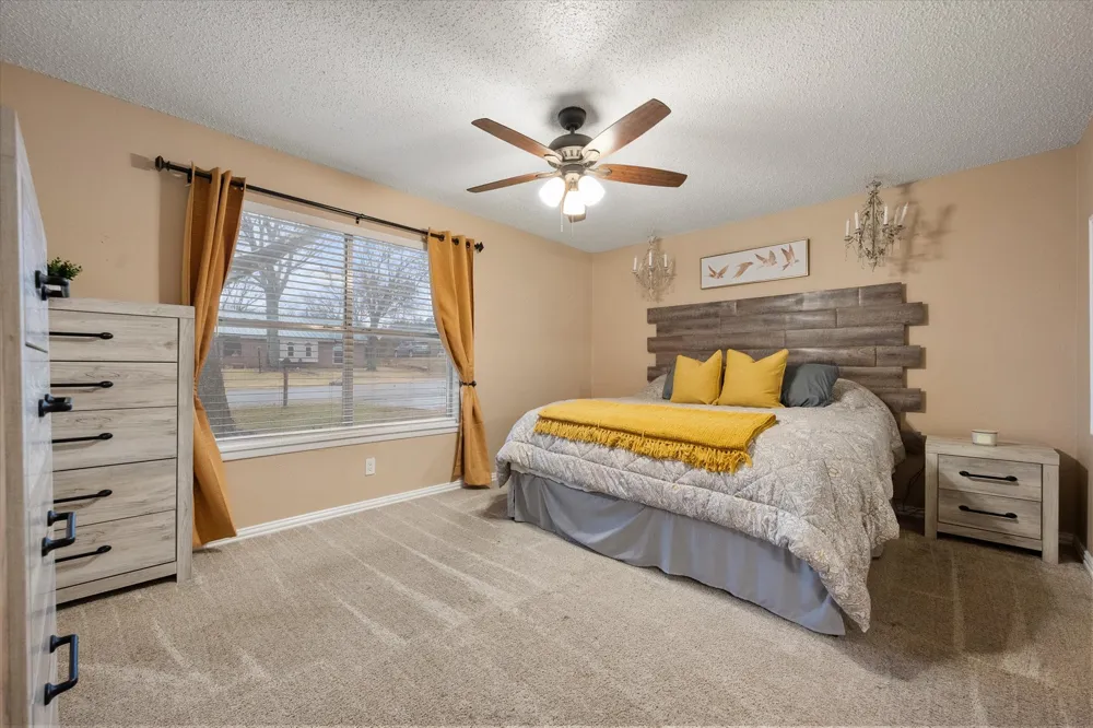806 Ridgeway Road Joshua, TX 76058