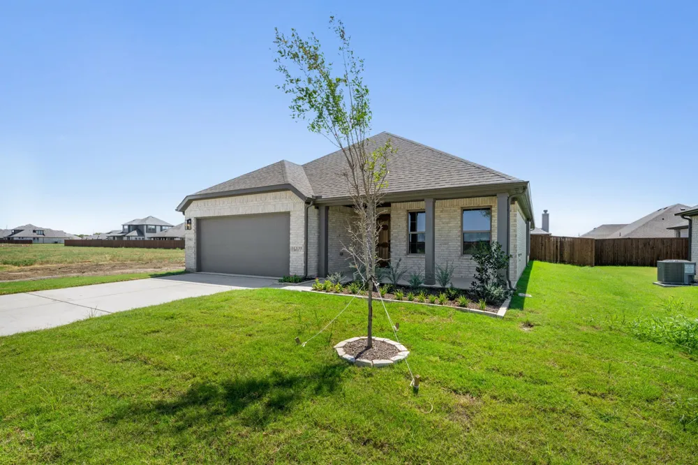1961 Daybreak Drive Venus, TX 76009