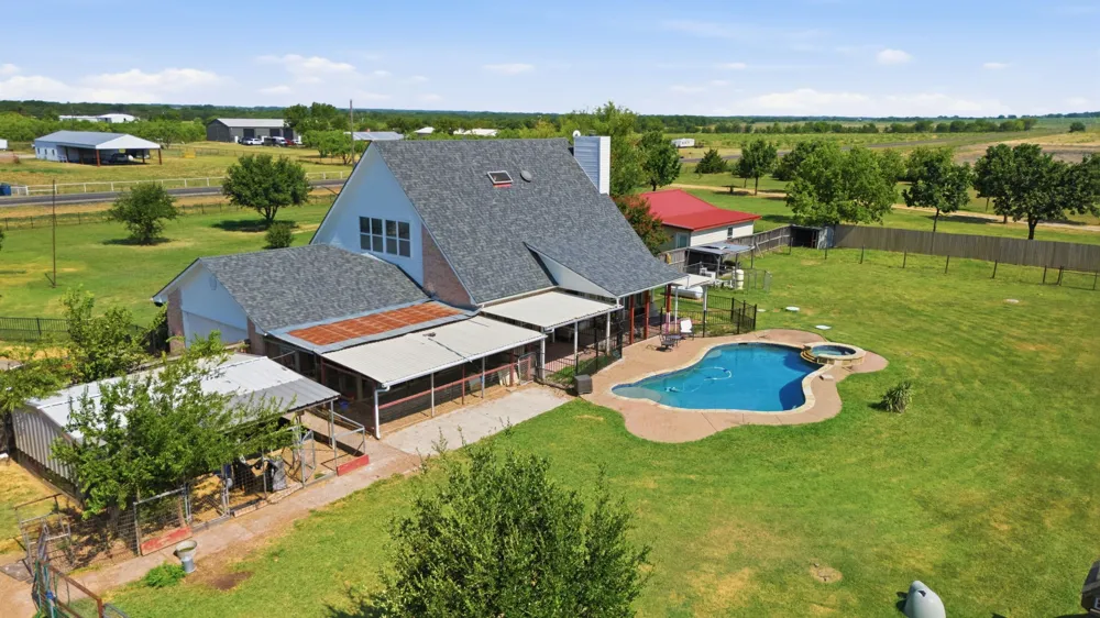 10732 Fm 1385 Pilot Point, TX 76258