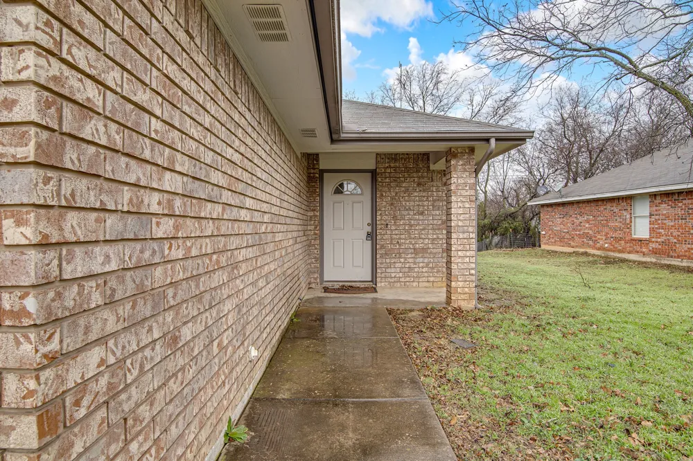 116 Honey Bee Drive Joshua, TX 76058