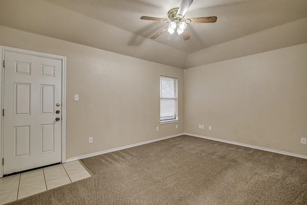 116 Honey Bee Drive Joshua, TX 76058