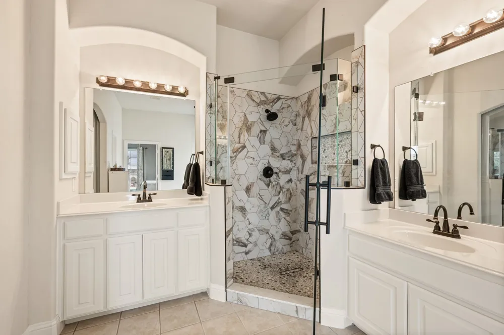4109 Claridge Terrace Garland, TX 75043