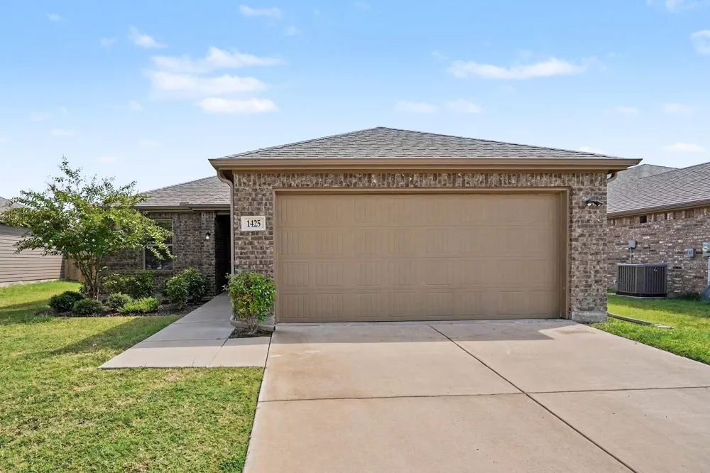 1425 Waverley Drive Greenville, TX 75402