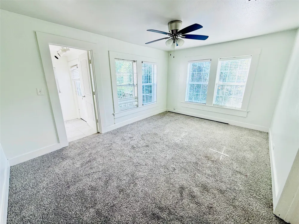 814 W College Street Sherman, TX 75092