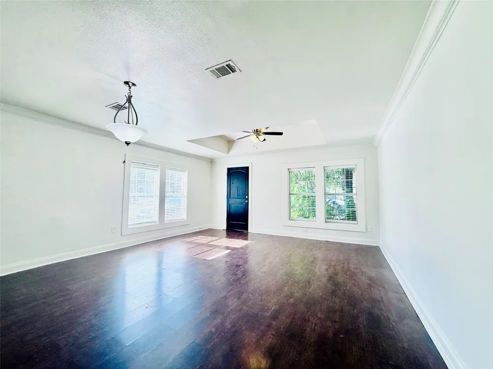 814 W College Street Sherman, TX 75092