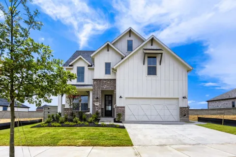 9904 Oak Glade Drive
