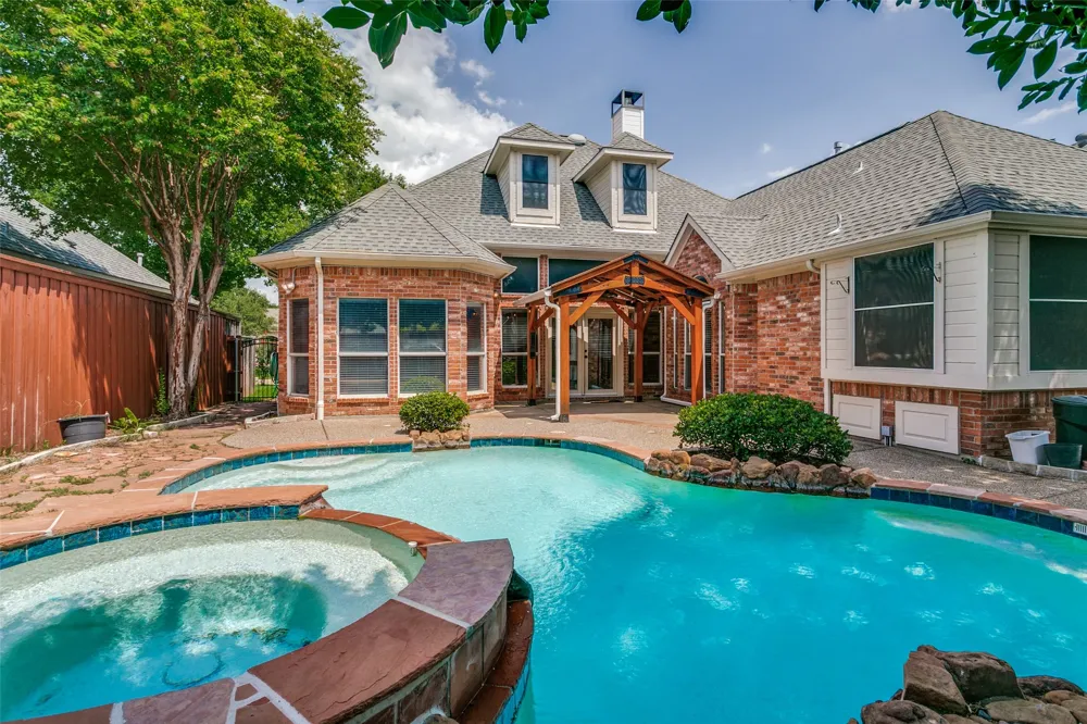 2409 Candlebrook Drive Flower Mound, TX 75028