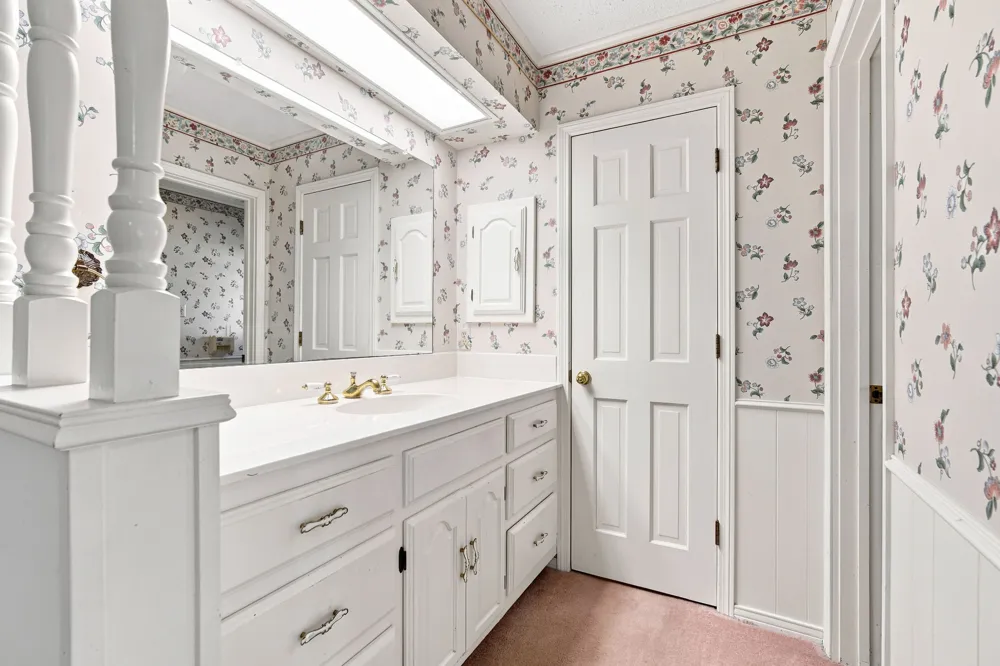 2000 Crisp Road Ennis, TX 75119