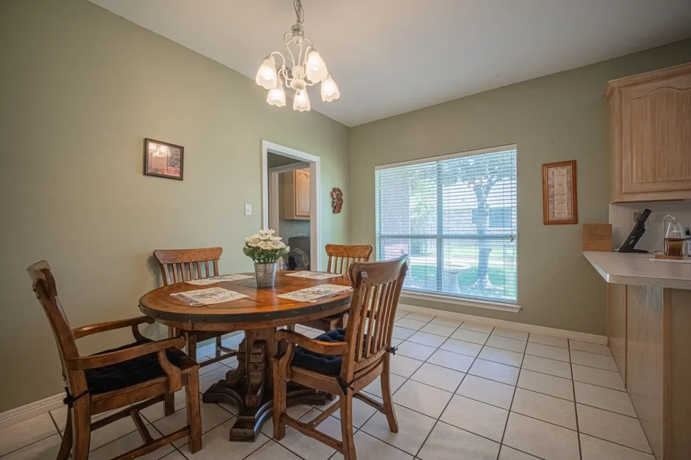 103 Meadow Glen Lane Ovilla, TX 75154