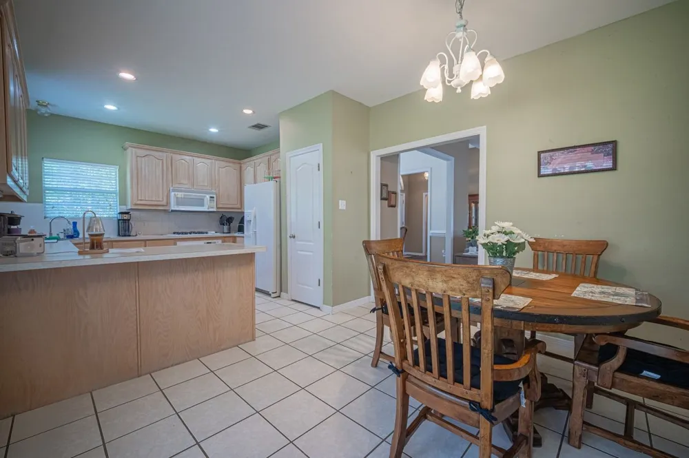 103 Meadow Glen Lane Ovilla, TX 75154