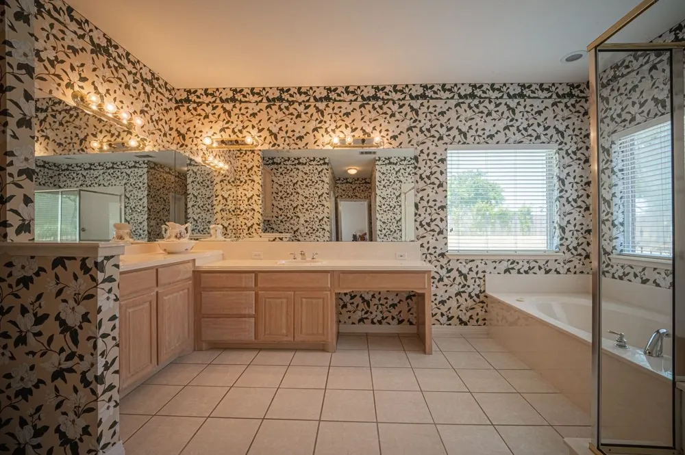 103 Meadow Glen Lane Ovilla, TX 75154