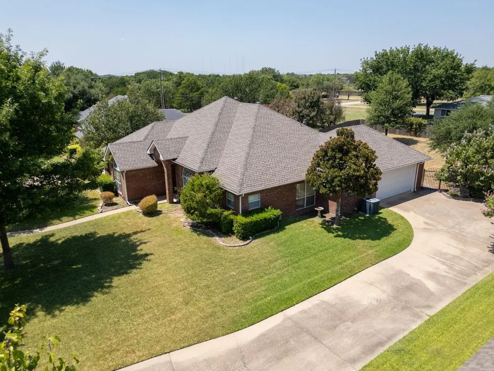 103 Meadow Glen Lane Ovilla, TX 75154