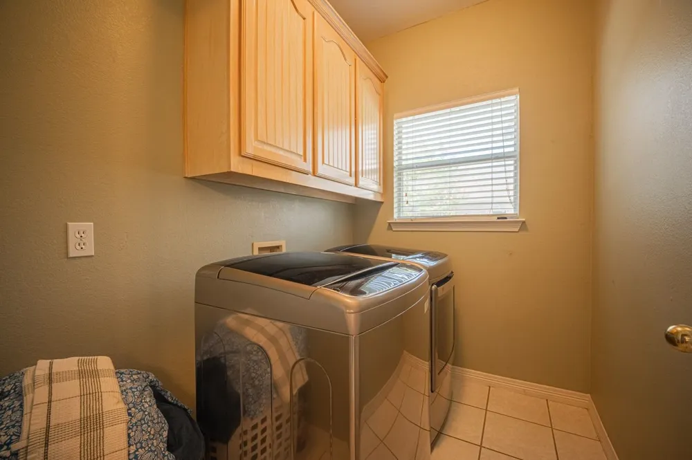 103 Meadow Glen Lane Ovilla, TX 75154