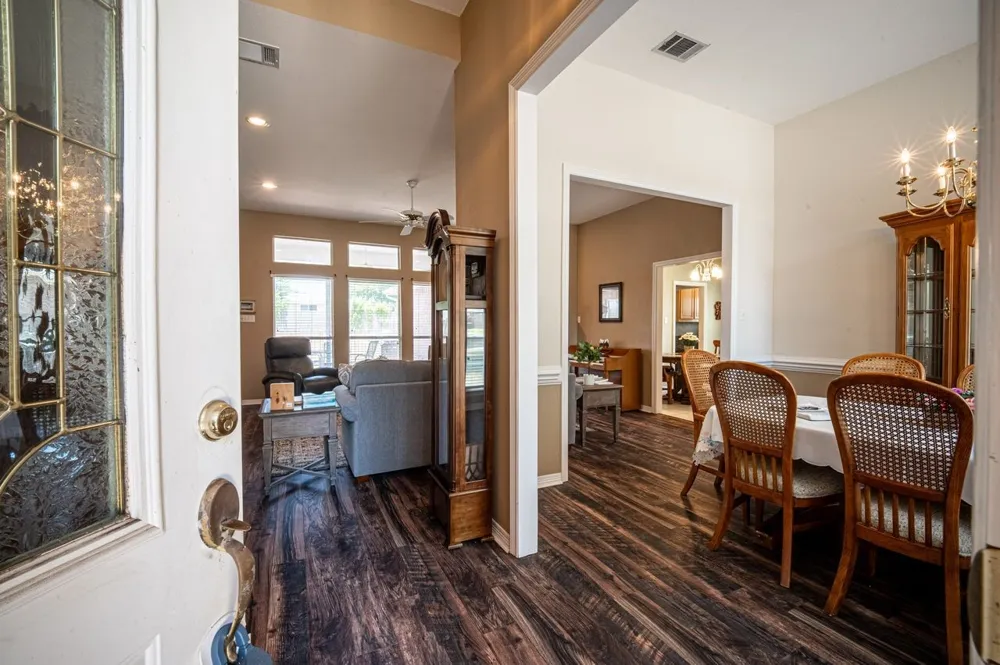 103 Meadow Glen Lane Ovilla, TX 75154