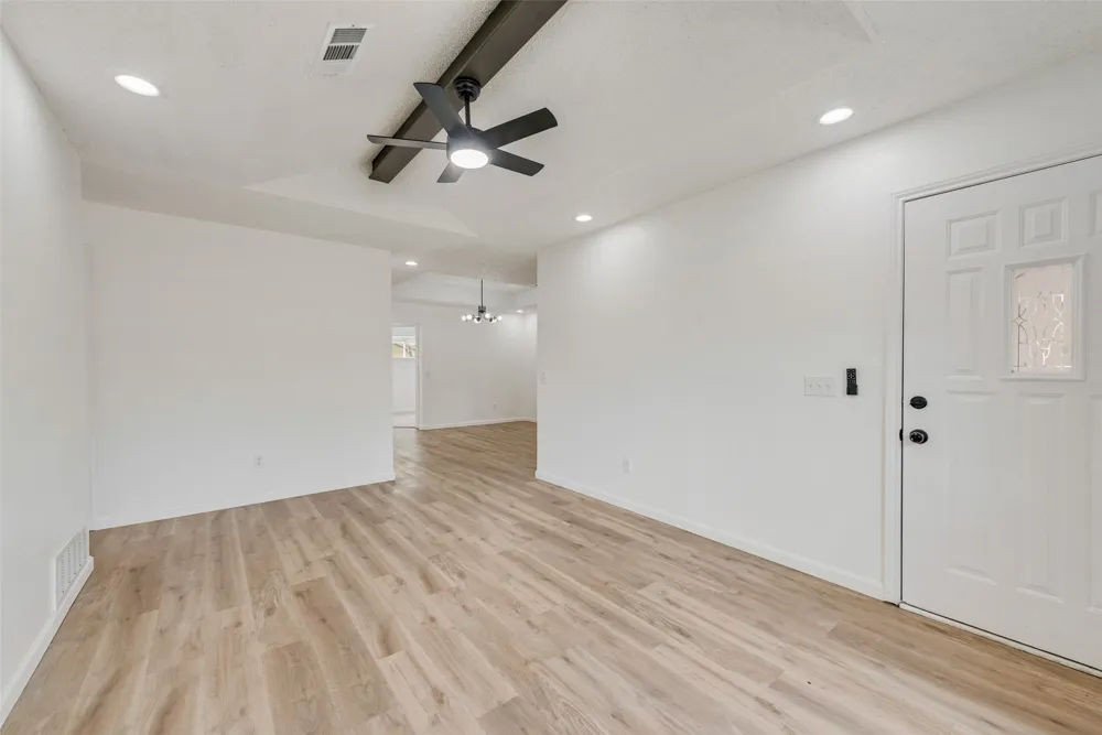 907 Melanie Lane Keene, TX 76059