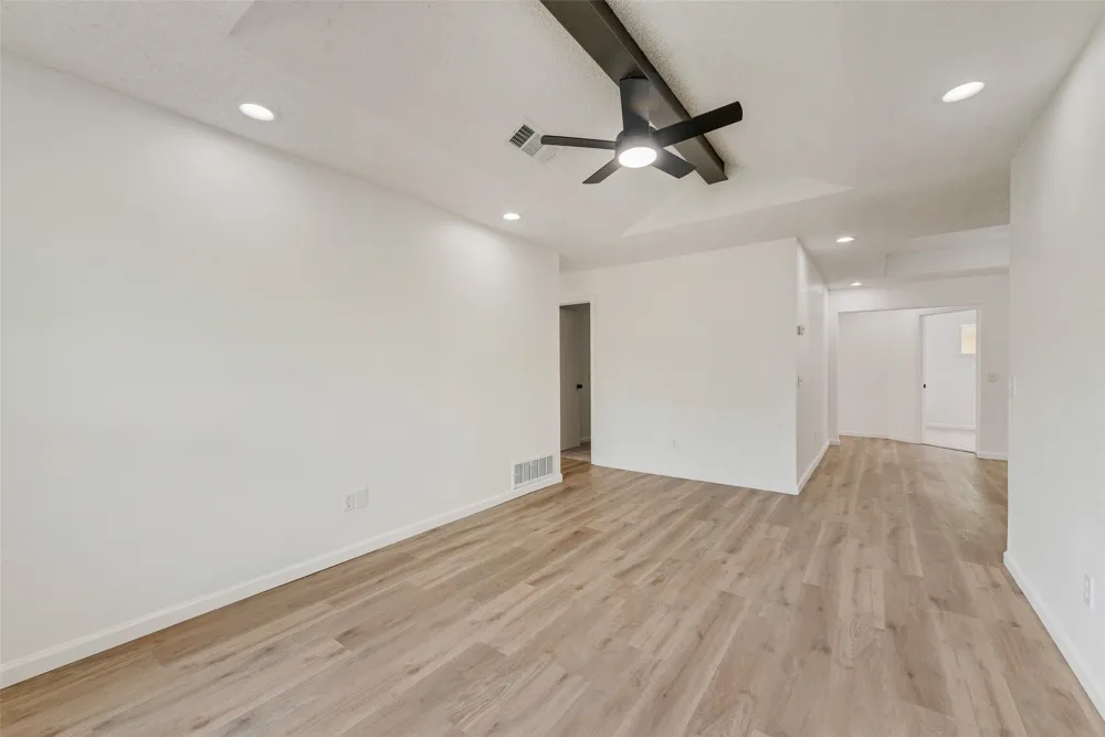 907 Melanie Lane Keene, TX 76059