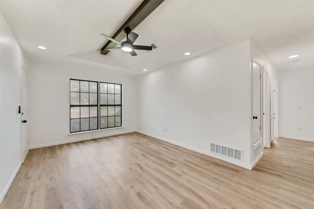 907 Melanie Lane Keene, TX 76059