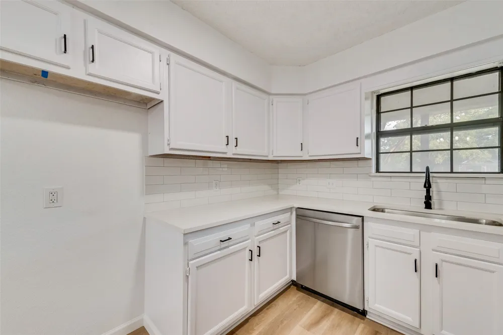 907 Melanie Lane Keene, TX 76059