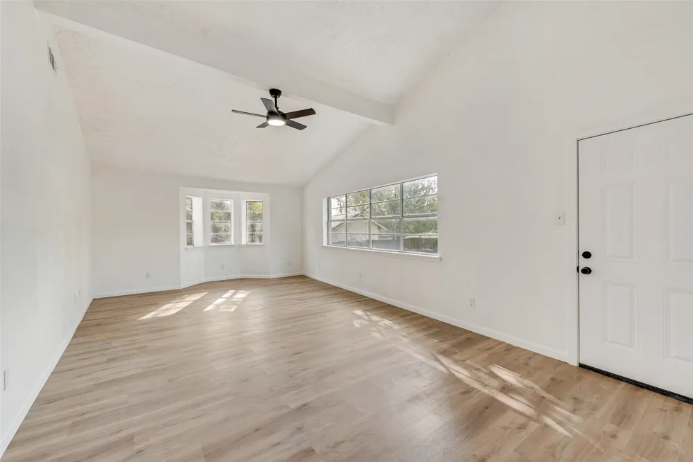 907 Melanie Lane Keene, TX 76059