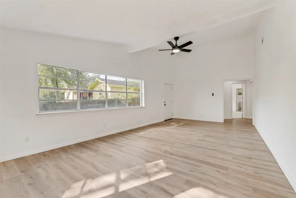 907 Melanie Lane Keene, TX 76059