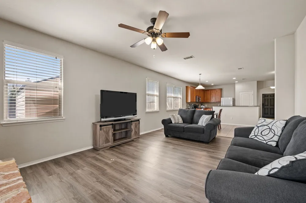 13160 Larks View Point Fort Worth, TX 76244