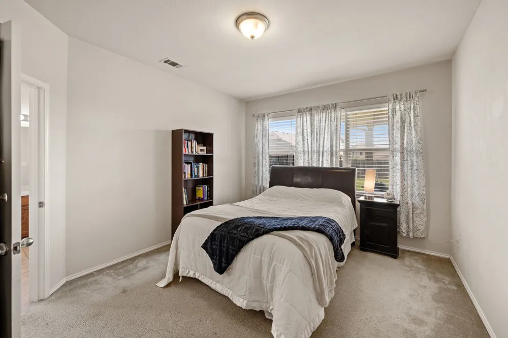 13160 Larks View Point Fort Worth, TX 76244
