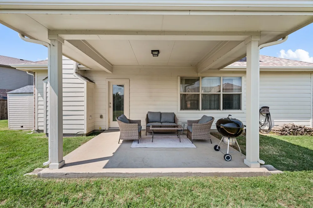 13160 Larks View Point Fort Worth, TX 76244