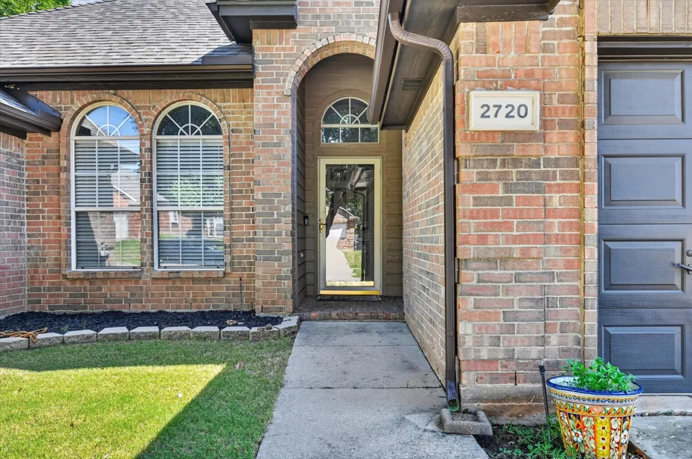 2720 Windstone Way Corinth, TX 76210