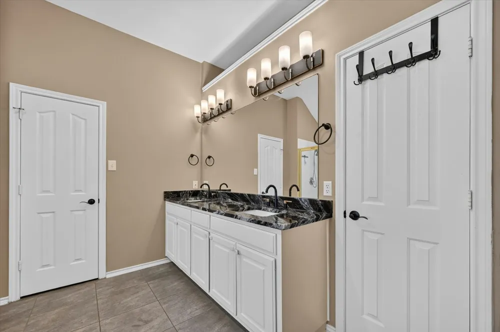 2720 Windstone Way Corinth, TX 76210
