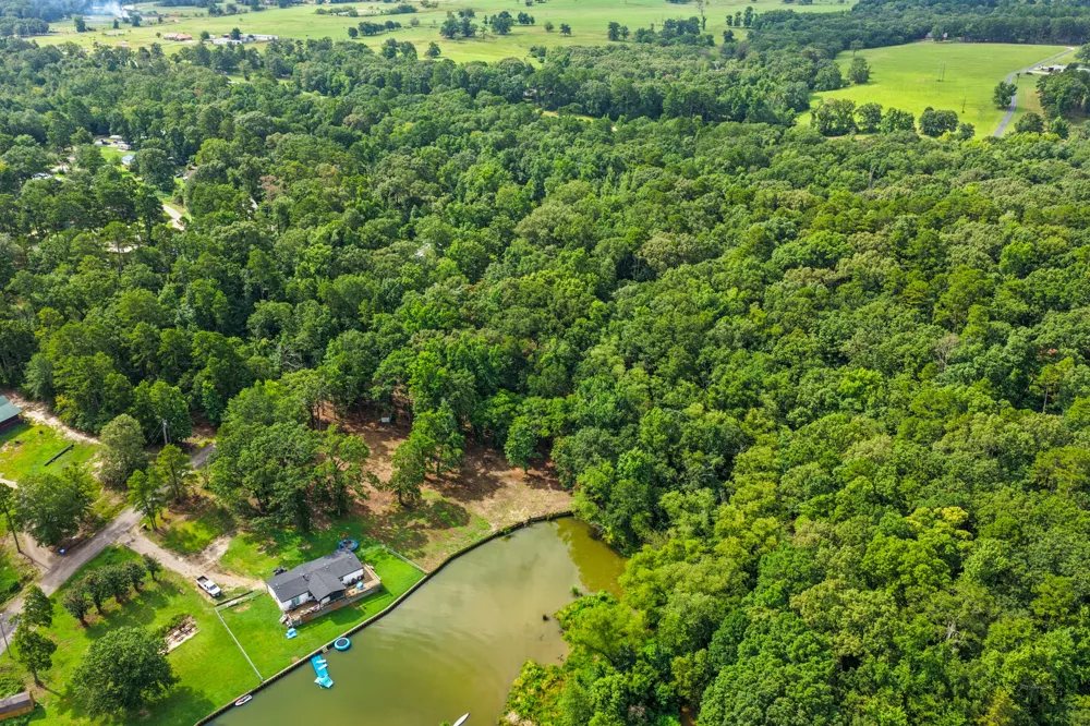 133 Sandy Lake Scroggins, TX 75480