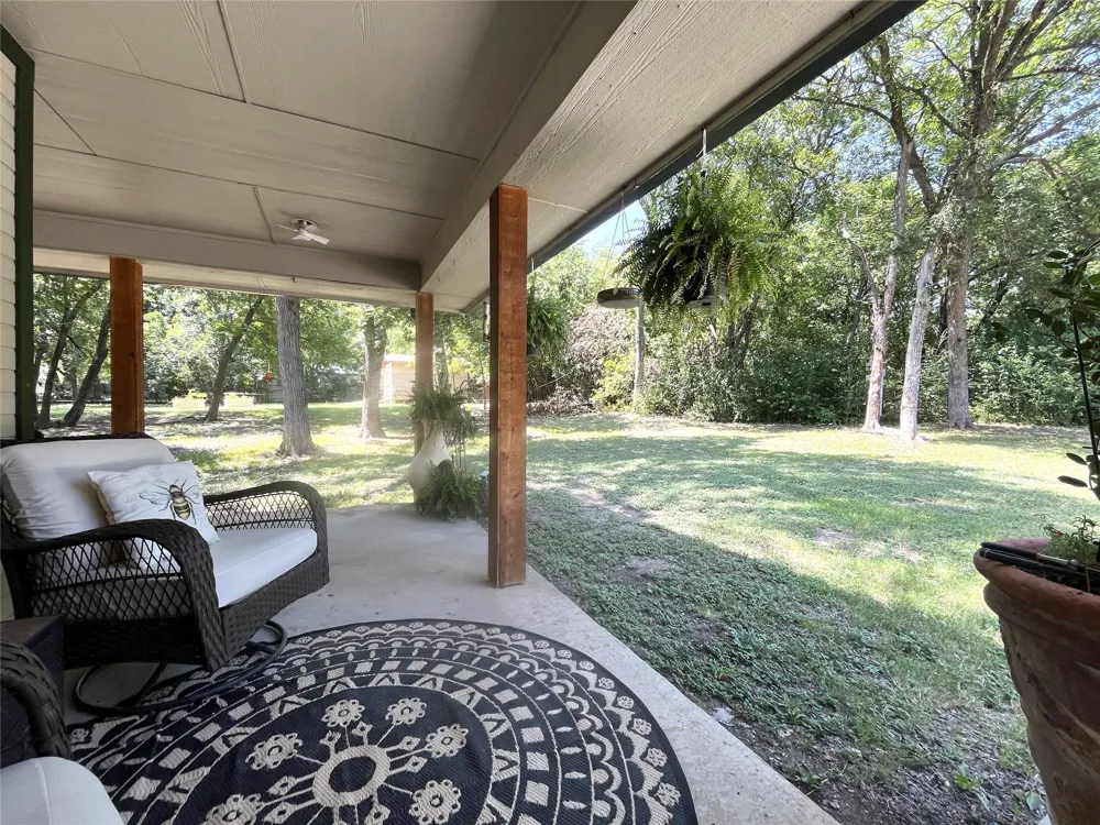 1229 Epps Road Palmer, TX 75152