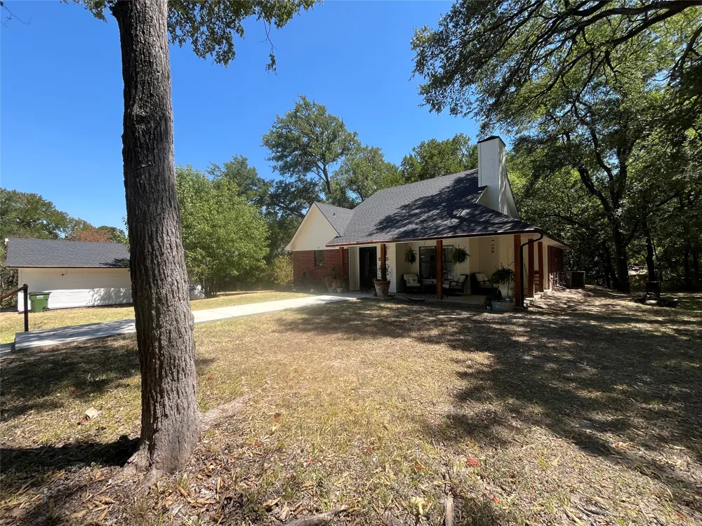1229 Epps Road Palmer, TX 75152