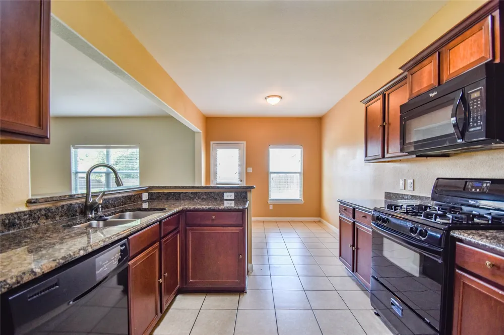 784 Keel Line Drive Crowley, TX 76036