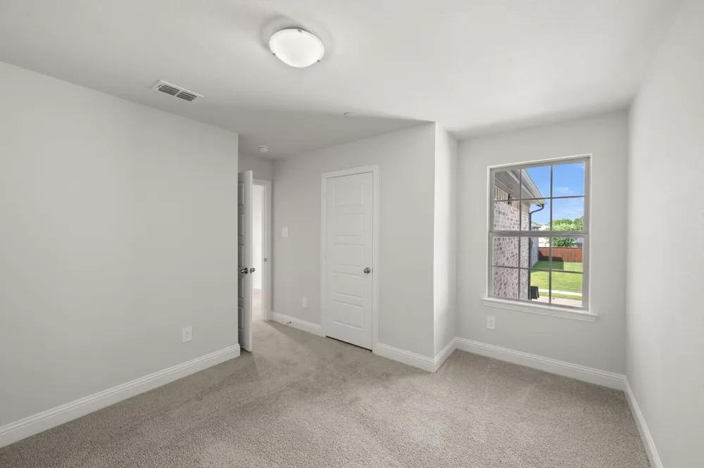 656 Sandiford Court Mansfield, TX 76063