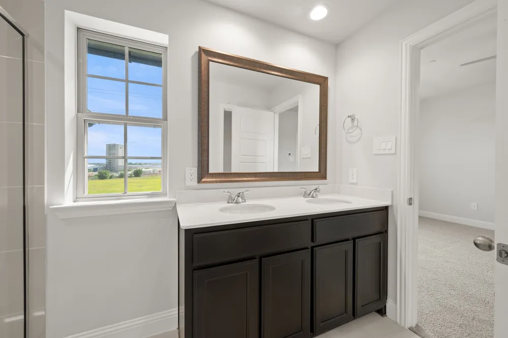 656 Sandiford Court Mansfield, TX 76063