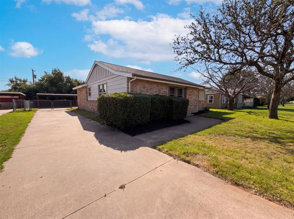 2901 Acton School Road Granbury, TX 76049