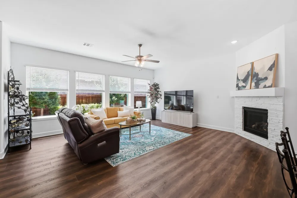 4772 Kings Garden Parkway Arlington, TX 76005