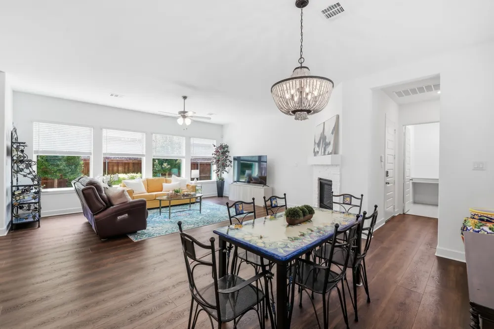 4772 Kings Garden Parkway Arlington, TX 76005