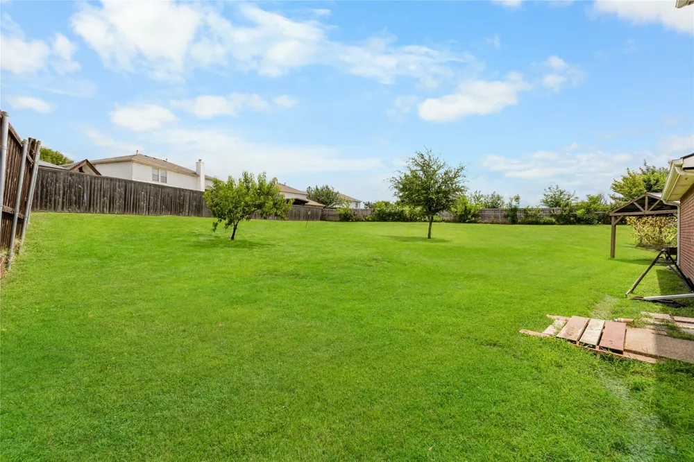 3415 Elmwood Court Sachse, TX 75048