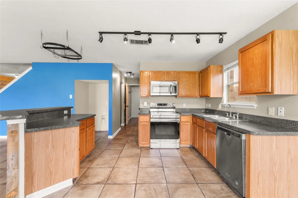 3415 Elmwood Court Sachse, TX 75048