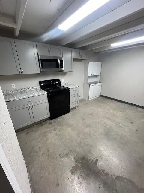 4126 County Road 4111 Campbell, TX 75422