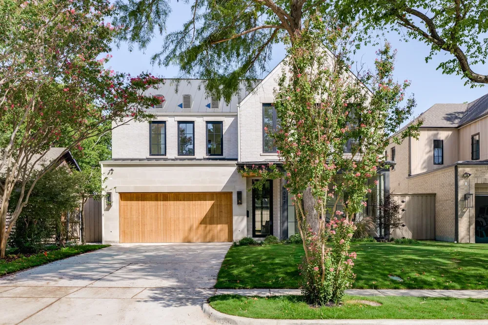 9027 Daytonia Avenue Dallas, TX 75218