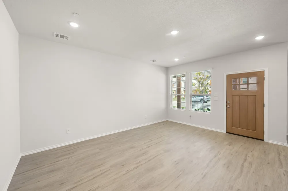 4504 Avion Drive Sanger, TX 76266
