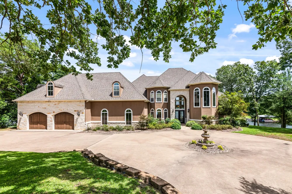 3637 County Road 4804 Athens, TX 75752